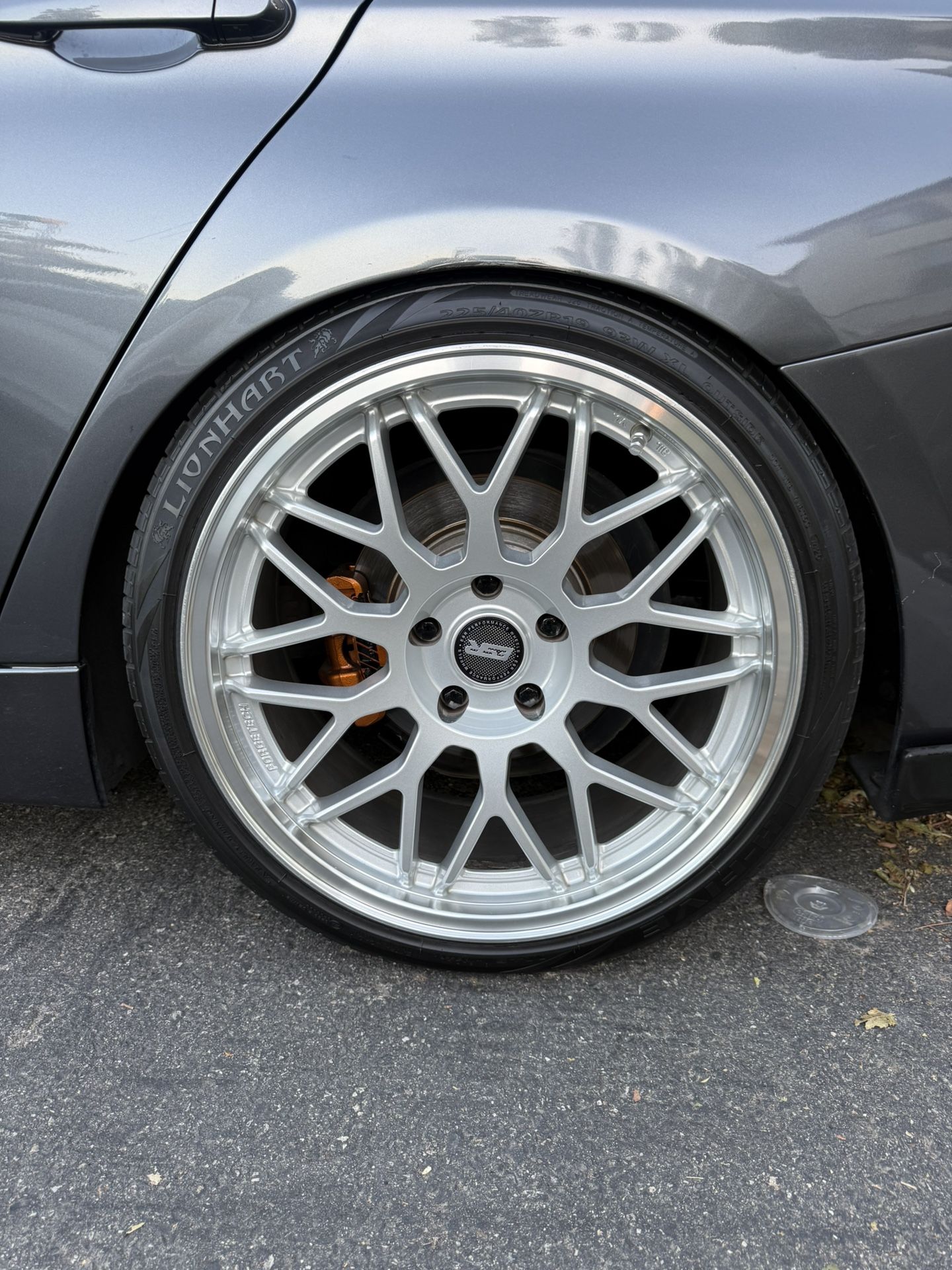 Esr Wheels and Tires 