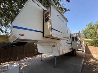 2005 Keystone Cougar