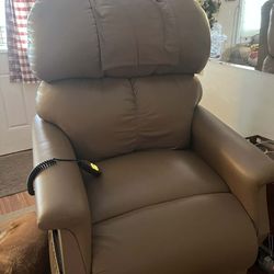 Power lift chair