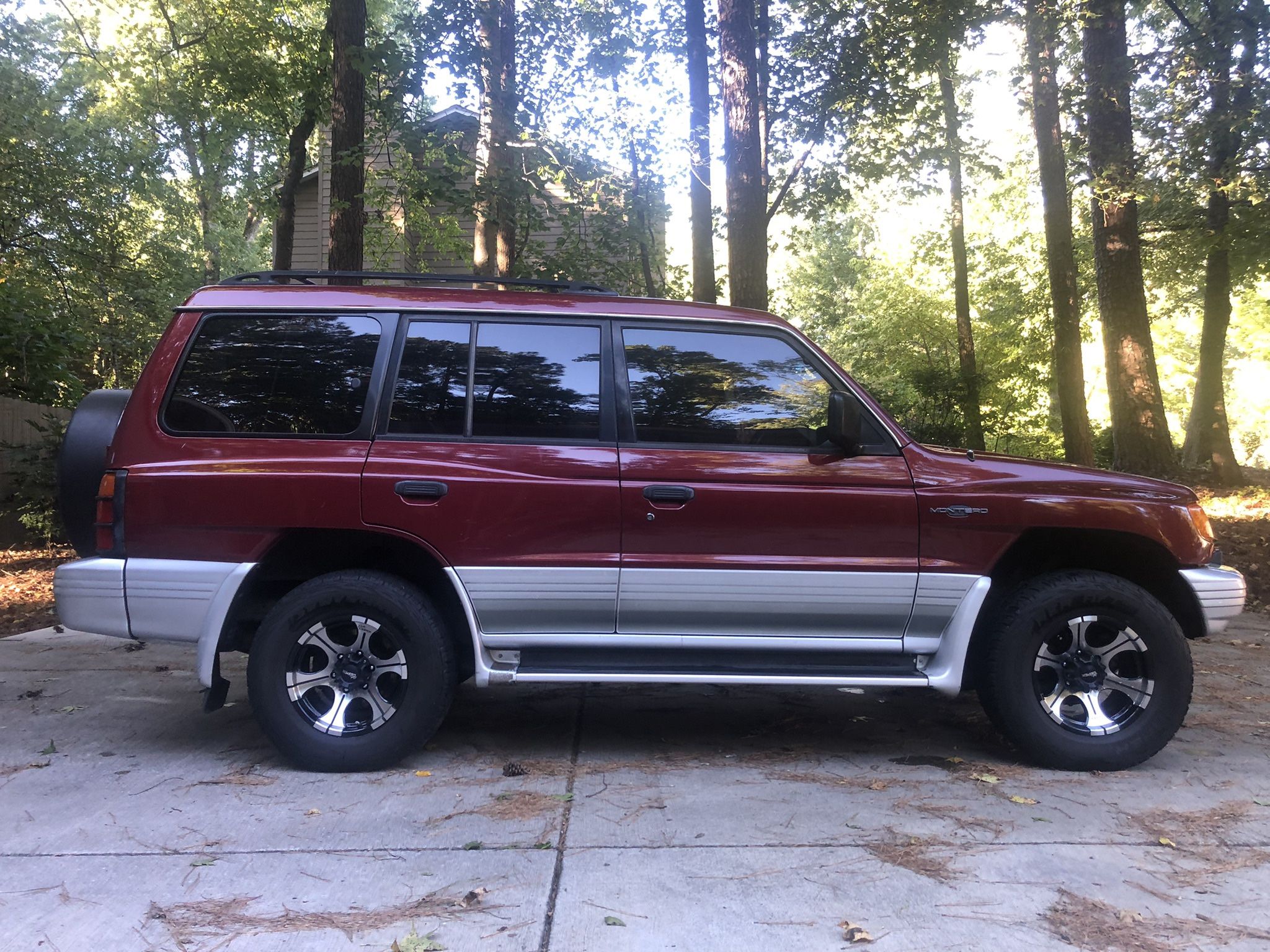 1999 Mitsubishi Montero
