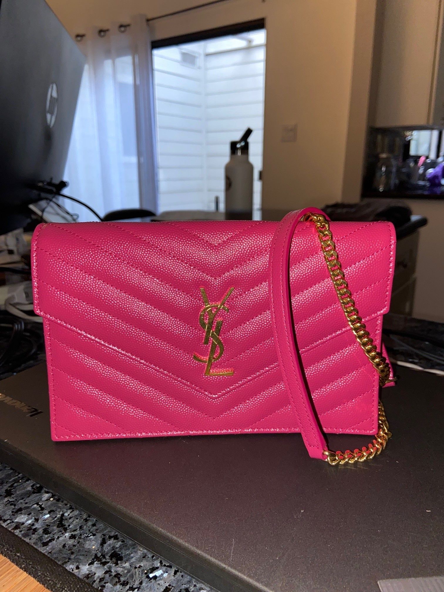 YVES SAINT LAURENT YSL CASSANDRE GRAIN DE POUDRE CHAIN ENVELOPE CROSSBODY BAG FUCHSIA HOT PINK