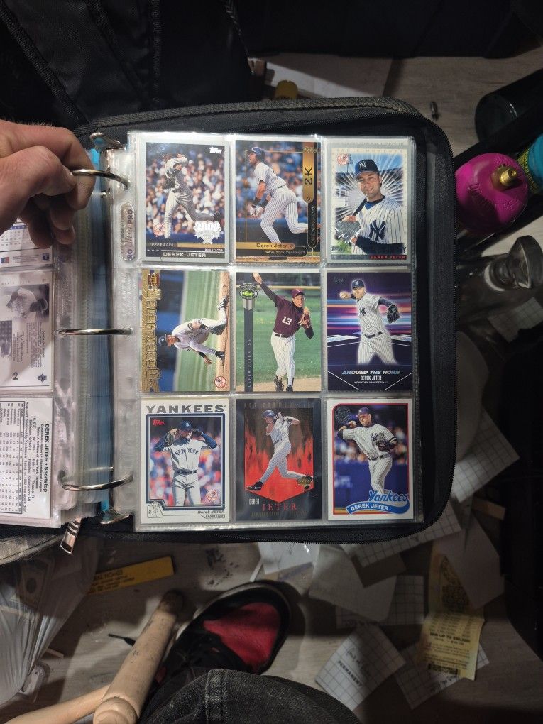 Derek Jeter 9 Card Lot