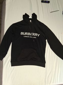 Burberry sweater