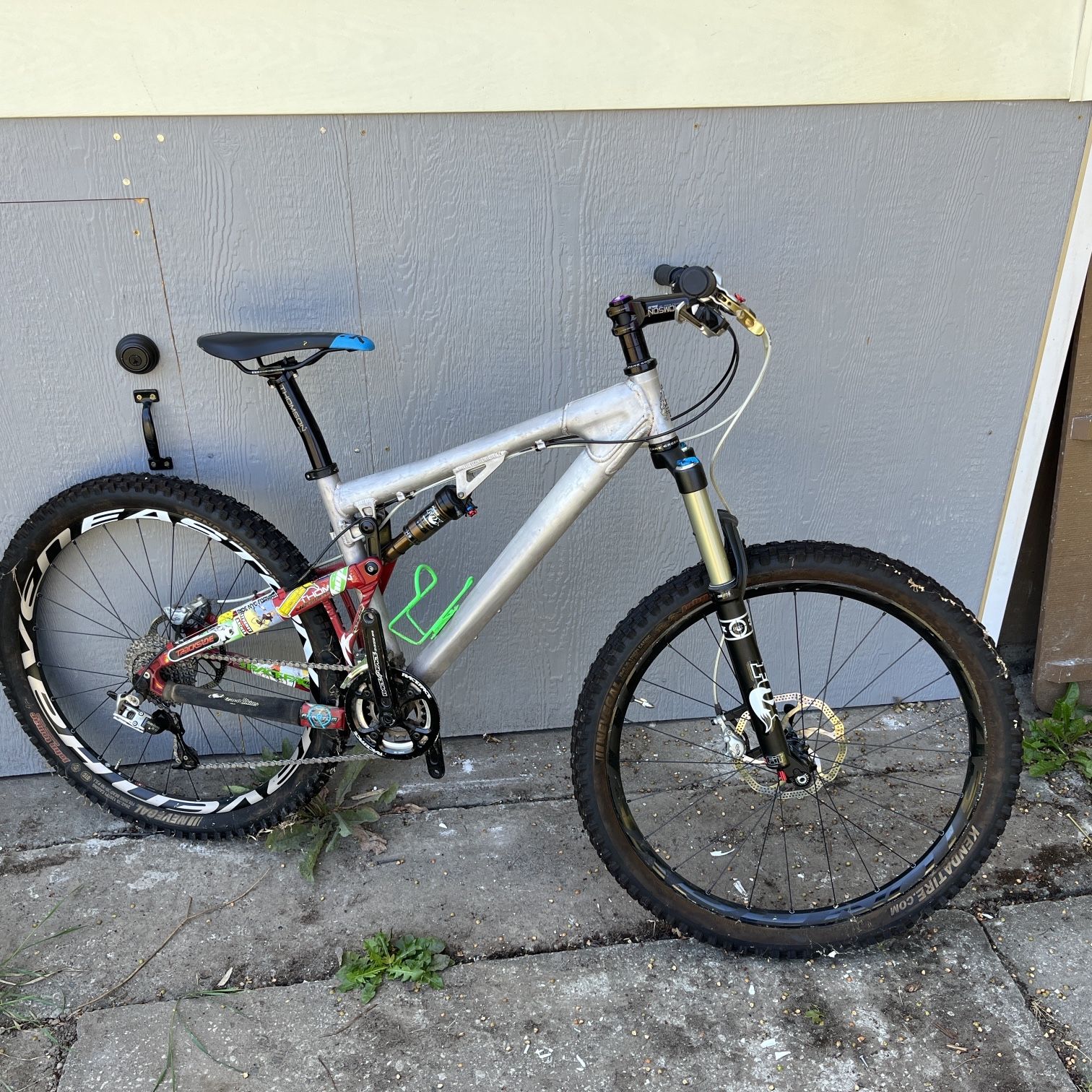 med 17 Intense Spider XVP 26 wheel full suspension mountain bike