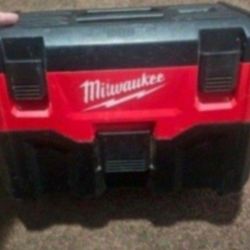 Milwaukee M18 Vac 