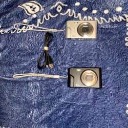 2 36.0 Megapixels Camera