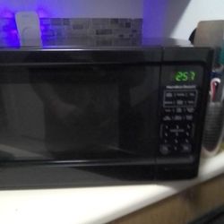 Hamilton (L) Microwave