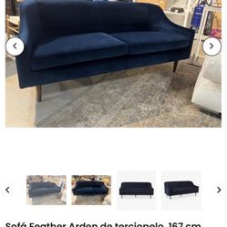 Sofá  Feather Arden  de Terciopelo 