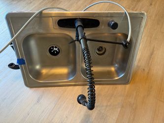 Stainless steel sink