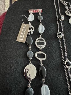 New Chicos Necklace and Bracelet Set