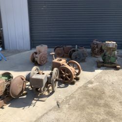 Vintage 1 Cylinder Pump Motors Or Yard Art