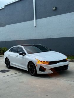 2022 KIA K5