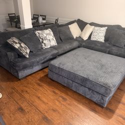 Sectional couch
