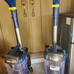 SHARK VACUUM CLEANER LIKE NEW I SHOW THE FILTER IN PHOTOS