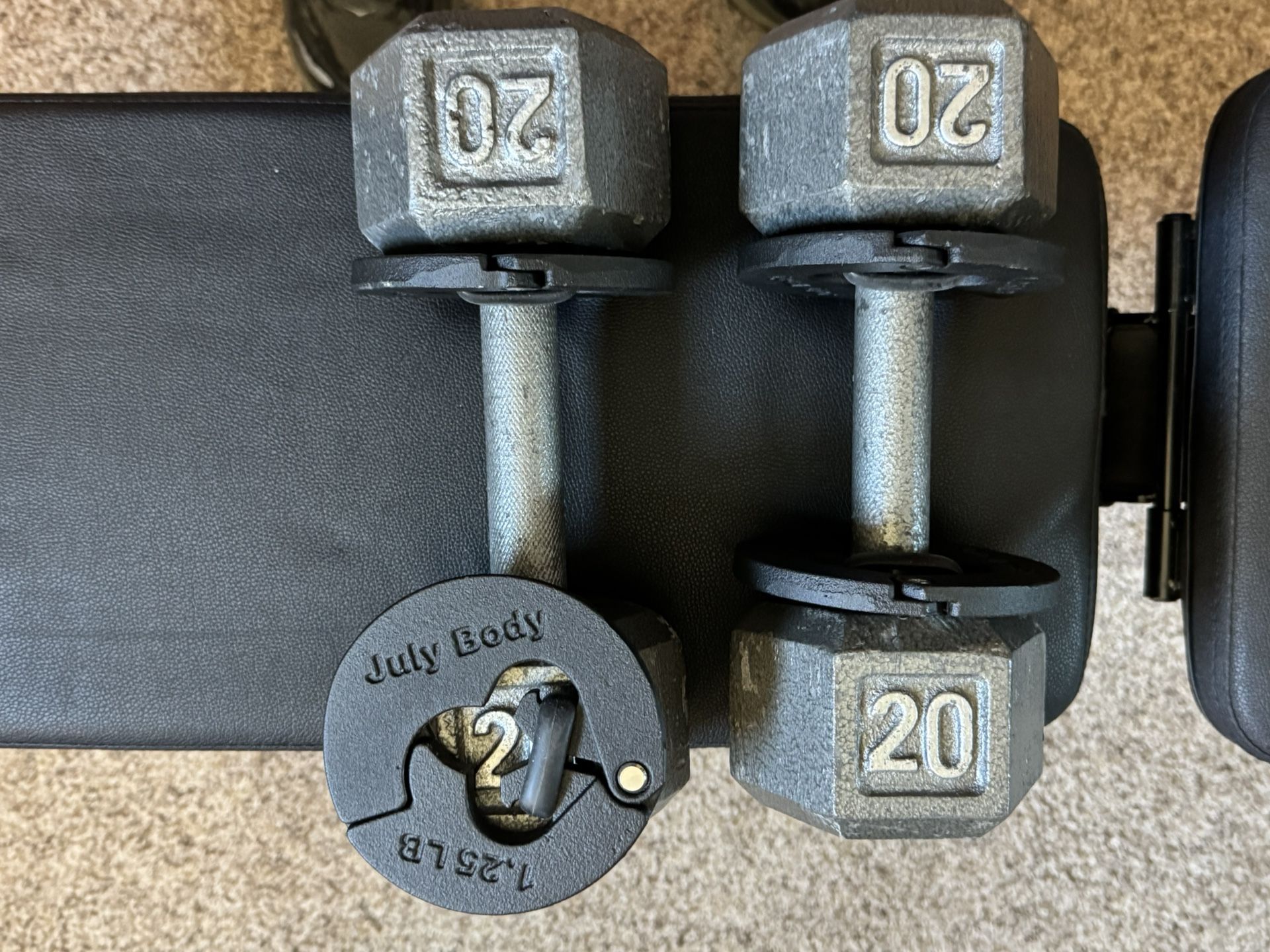 Weight Clips for Dumbbells, Kettlebell, and Barbells