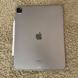 iPad Pro 12.9 Inch. Apple Watch Series 8 Cellular 45mm