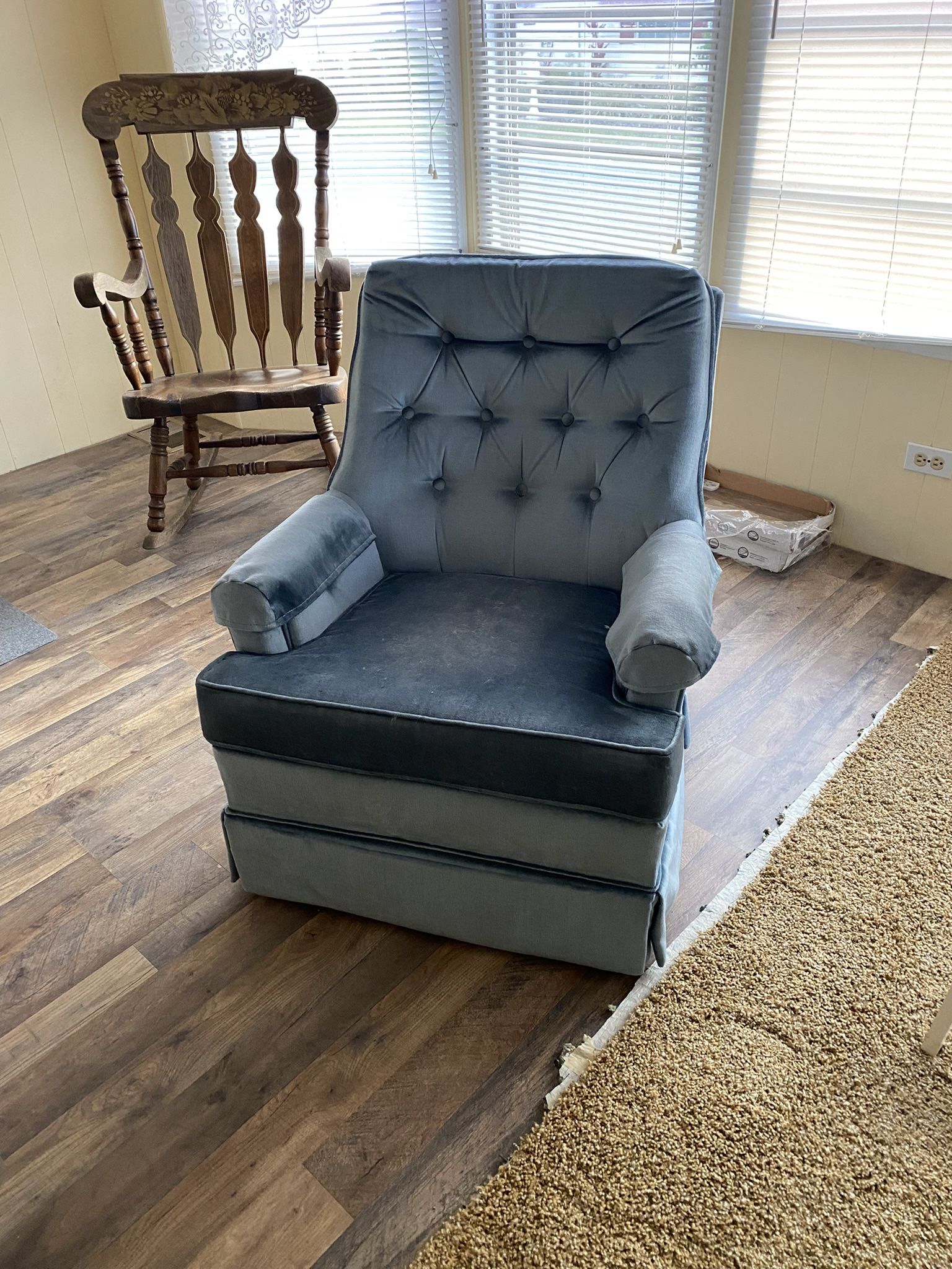 High End Rocking Chair And Wooden Rocking Chair 