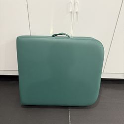 Earthlite spirit Massage Table 