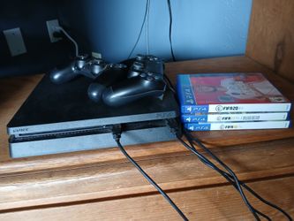 PS4  (console, controllers, games)