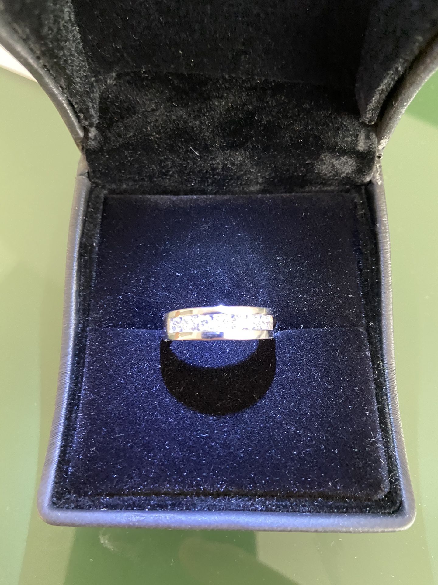 14k white gold combination round and princess cut diamond wedding band