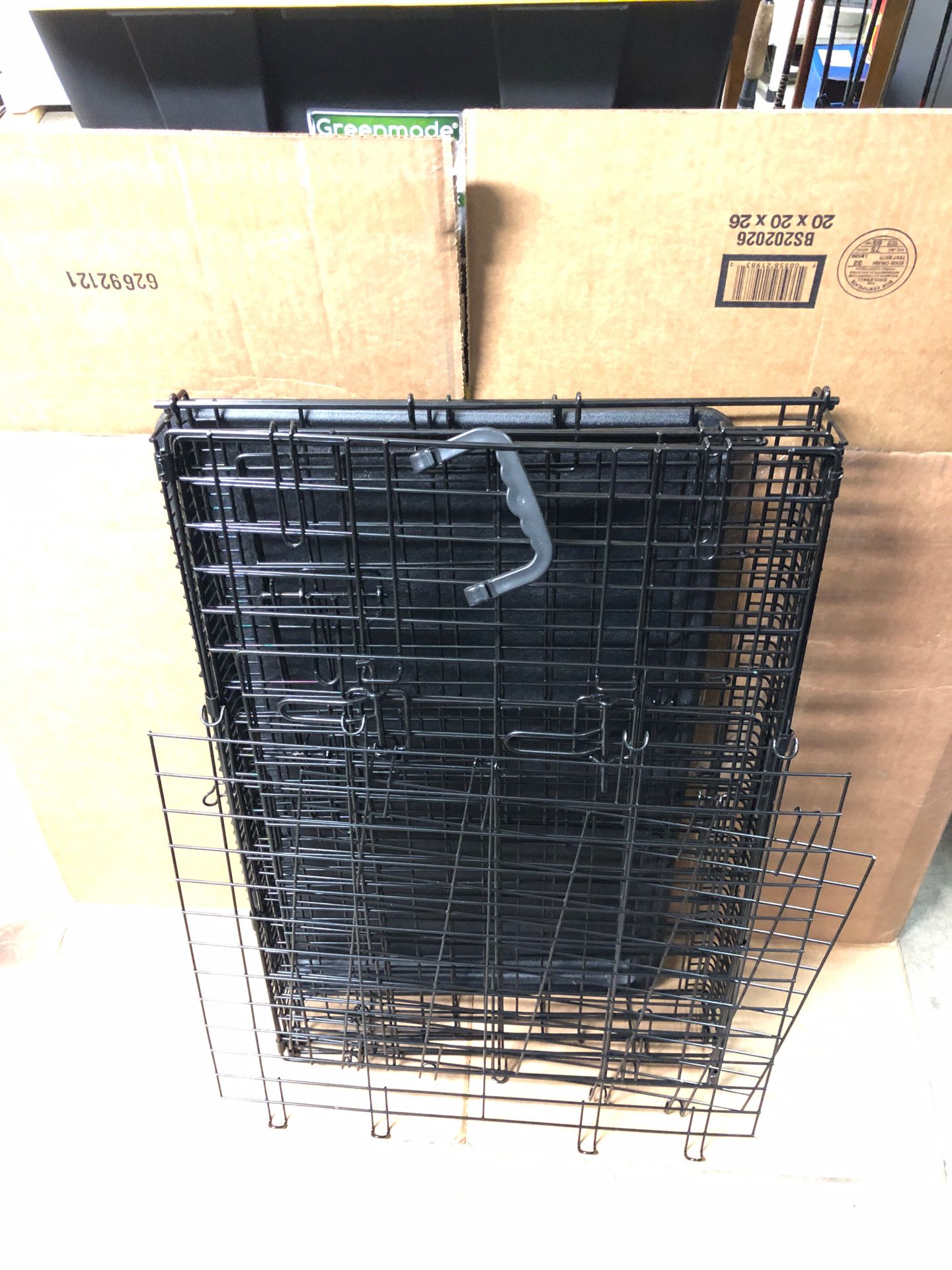 Dog/pet crate medium 30x19x21