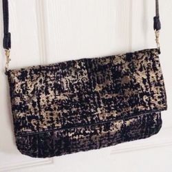 New!  🖤👛CROSSBODY purse 👛 🖤perfect for a night out  