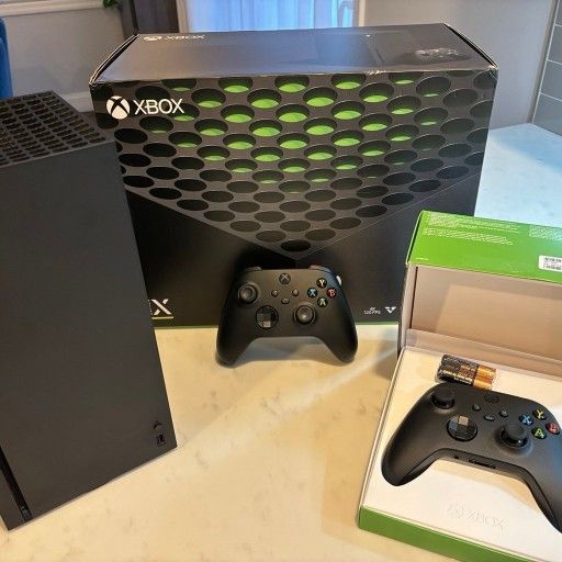 Xbox Series X + Second Controller