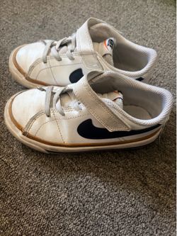 Nike Court Legacy Kids Sneakers – Size 10