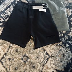 Essentials Shorts