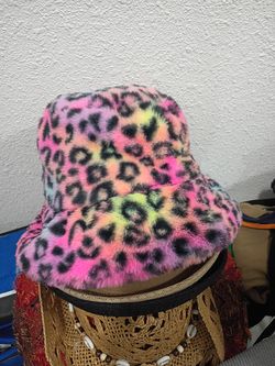 Women's bucket hat