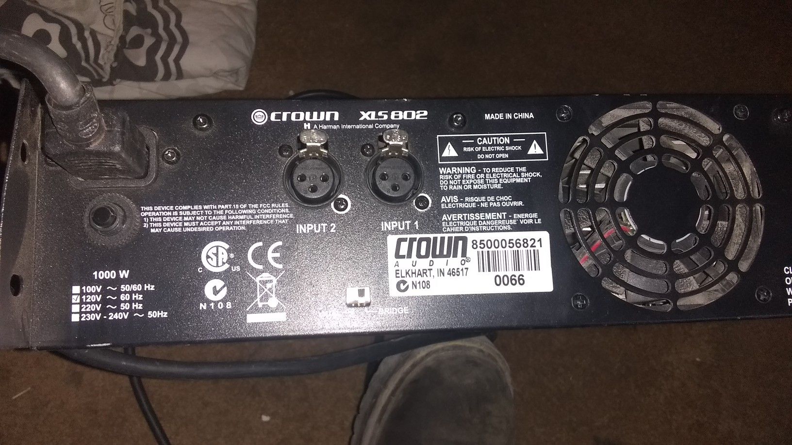 Dj amp,crown xls 802 amp 1000 watts like new for Sale in Atascosa, TX