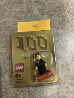LEGO 100 Store Minifigure
