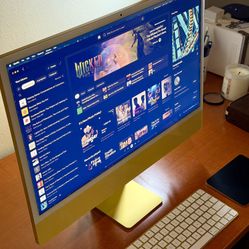 iMac  🖥️  24-inch M1 - Like New