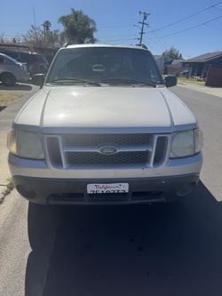 2004 Ford Explorer