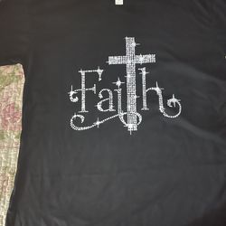 Women’s Christmas T-shirt 