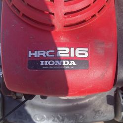 Honda HCR216 Commercial Lawn Mower