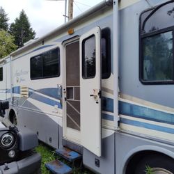 1998 Pace Aero Vision 38 Ft Motorhome Next