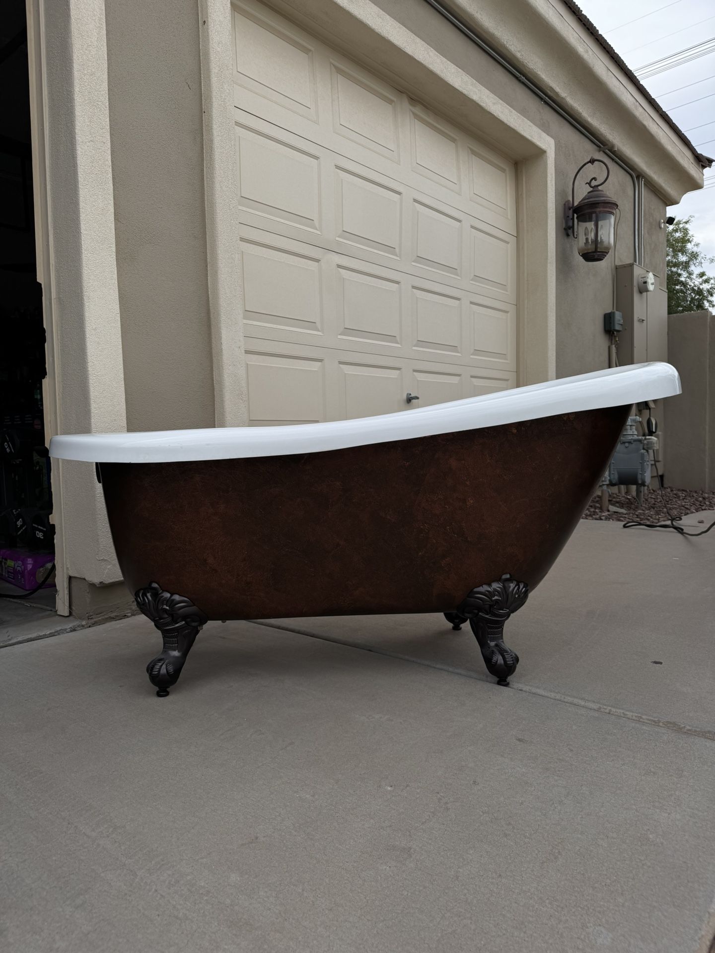 Copper Bronze Cast Iron Clawfoot tub