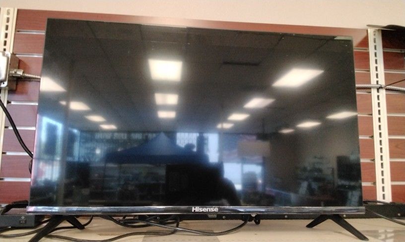 Hisense 32" Smart TV ($65)