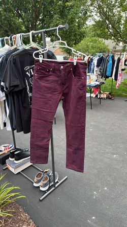 LEVI MEN’S JEANS