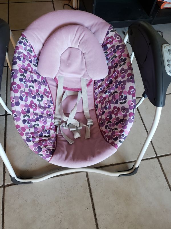 Graco Glider Petite Gliding Swing Pammie For Sale In San Bernardino Ca Offerup