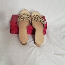 Tory Burch Slip On Wedge Platinum Size 10.5