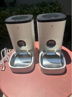 2 PETLIBRO Automatic Pet Feeders