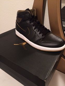 AIR JORDAN 1. Size 10