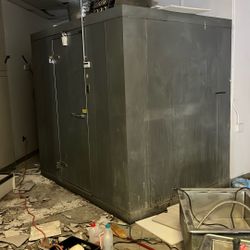 Walk In Freezer 