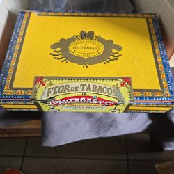 Vintage cigar box  Santiago, Republica Dominicana