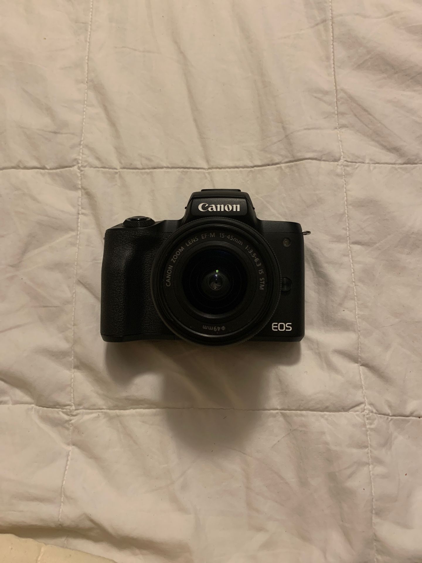 Canon M50