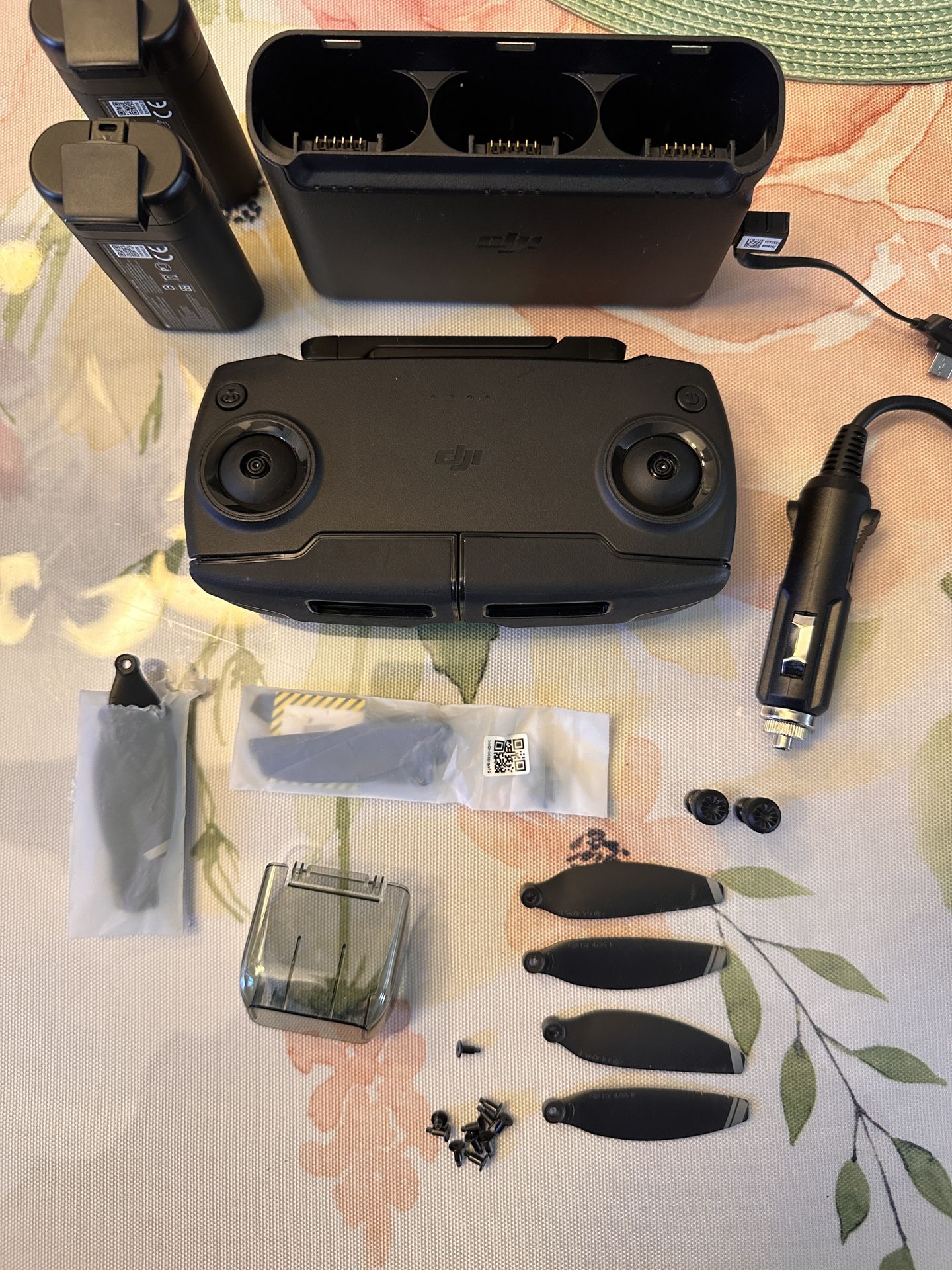 DJI Model MR1SS5 Controller And Accessories 