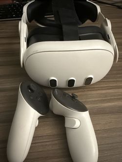 Meta Quest 3 VR Headset with Controllers