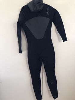 XCEL Wetsuit 5/4mm Size M/L 160-180 Lbs